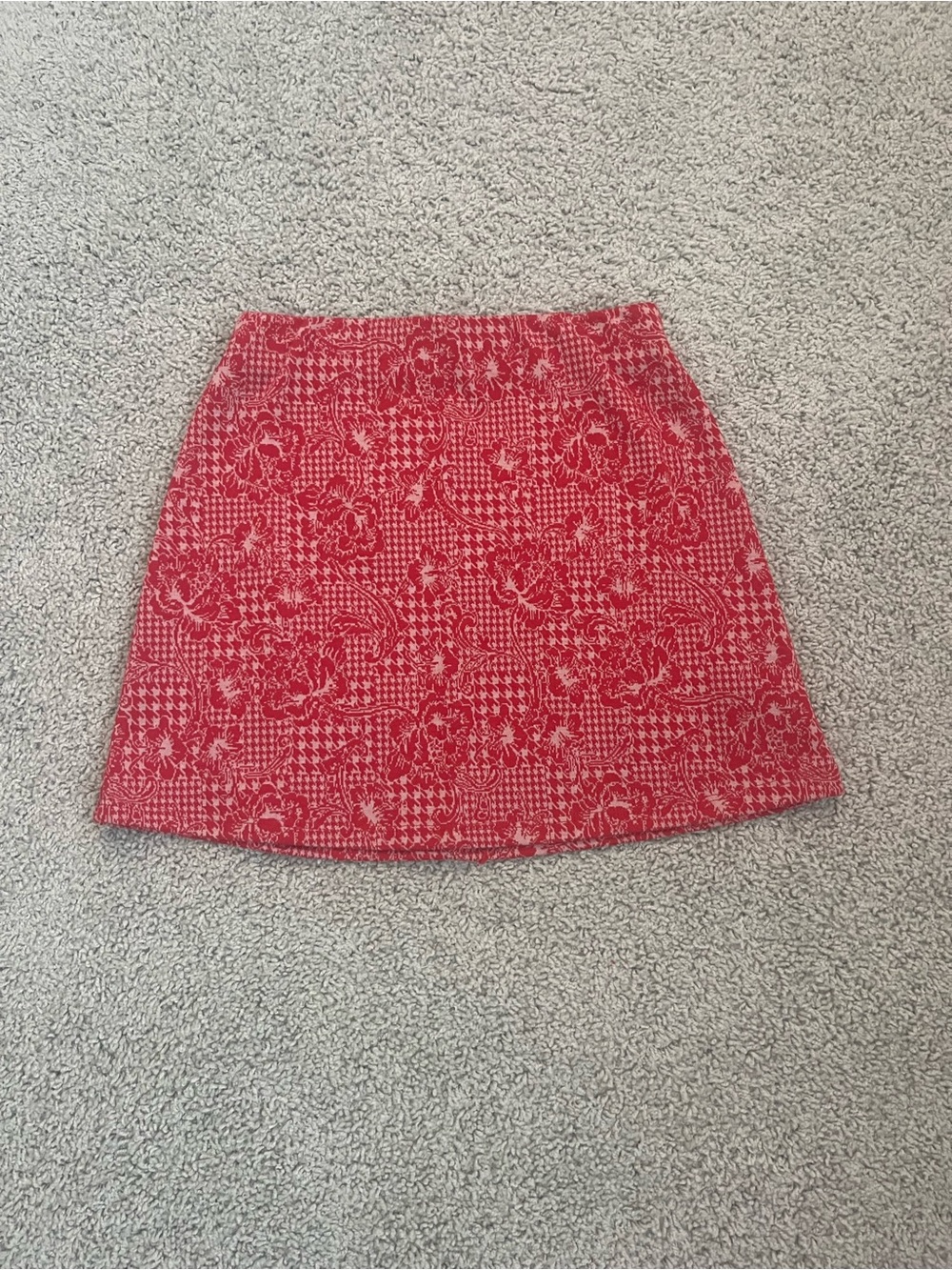 Urban Outfitters Red Patterned Skirt Skirt - never worn in perfect condition